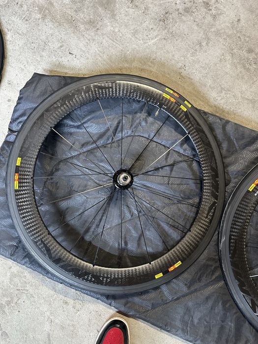 Mavic Cosmic CXR 60 (varianta pe carbon, profil de 60 mm)