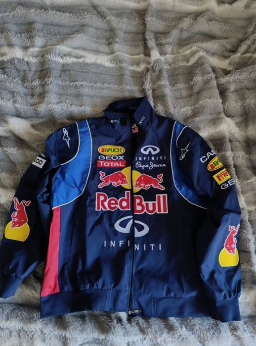 Ветровка Red Bull F1