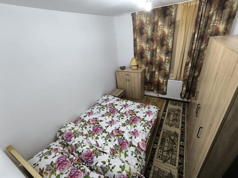 Începand cu 01.09 - Închiriez apartament in Blaj, str. Eroilor