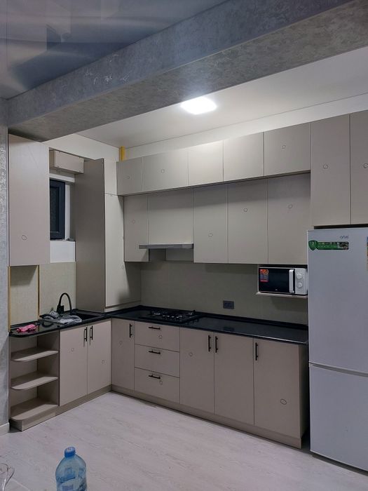 Кухонный мебель, шкаф