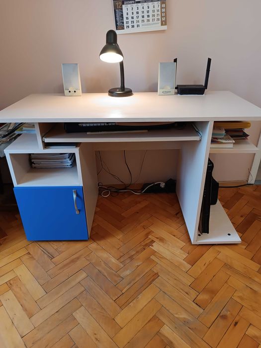 Ученическо бюро.