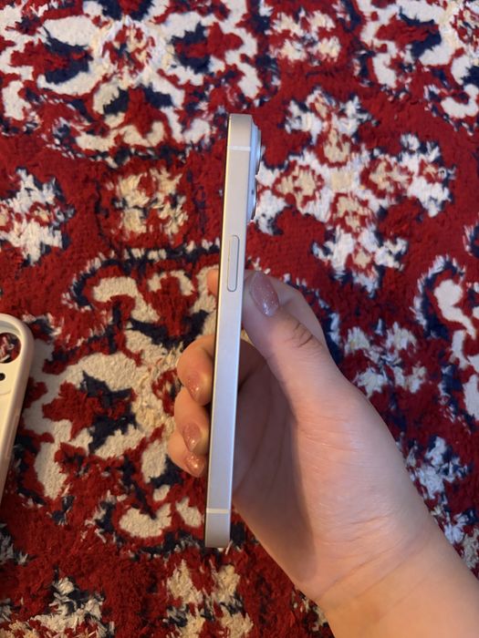 IPHONE 14 в идеальном состоянии