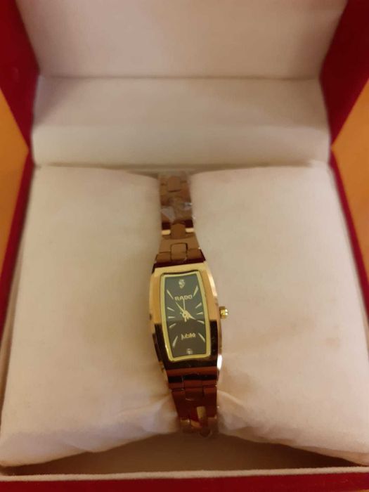 Женские часы Rado
