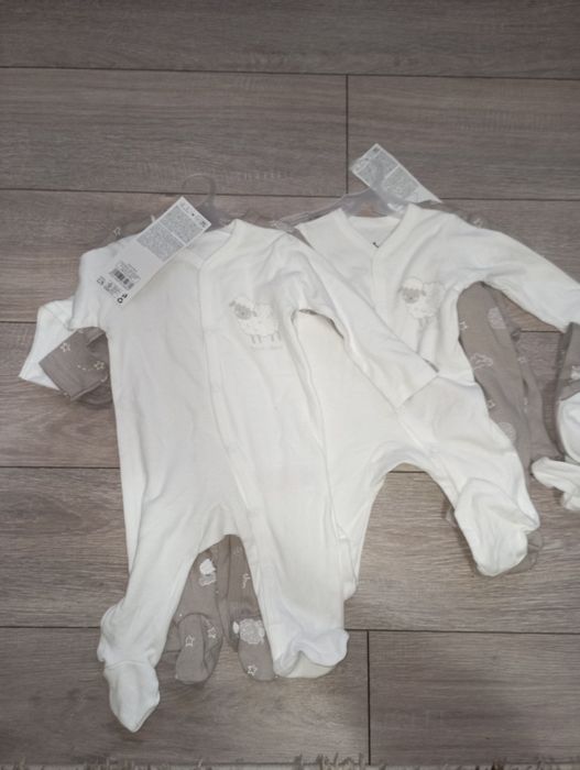 Hăinuțe pentru copii