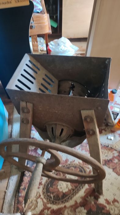 Tocător de sfeclă,mere