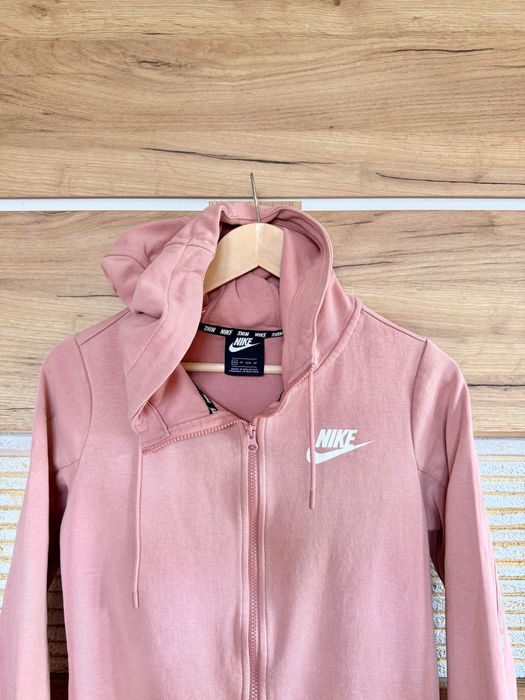 Страхотен ежедневен суичър Nike