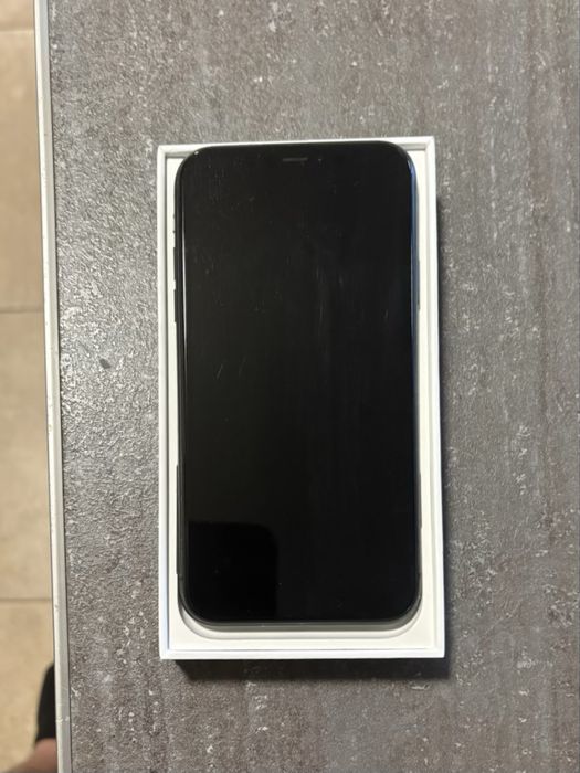 Apple iPhone 11 128GB Black