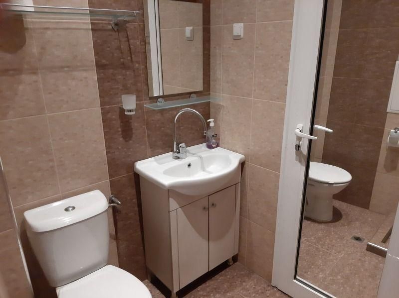 Дава се под наем Двустаен апартамент в София, Гео Милев - 67 кв.м за 611.49 € - Снимка #8