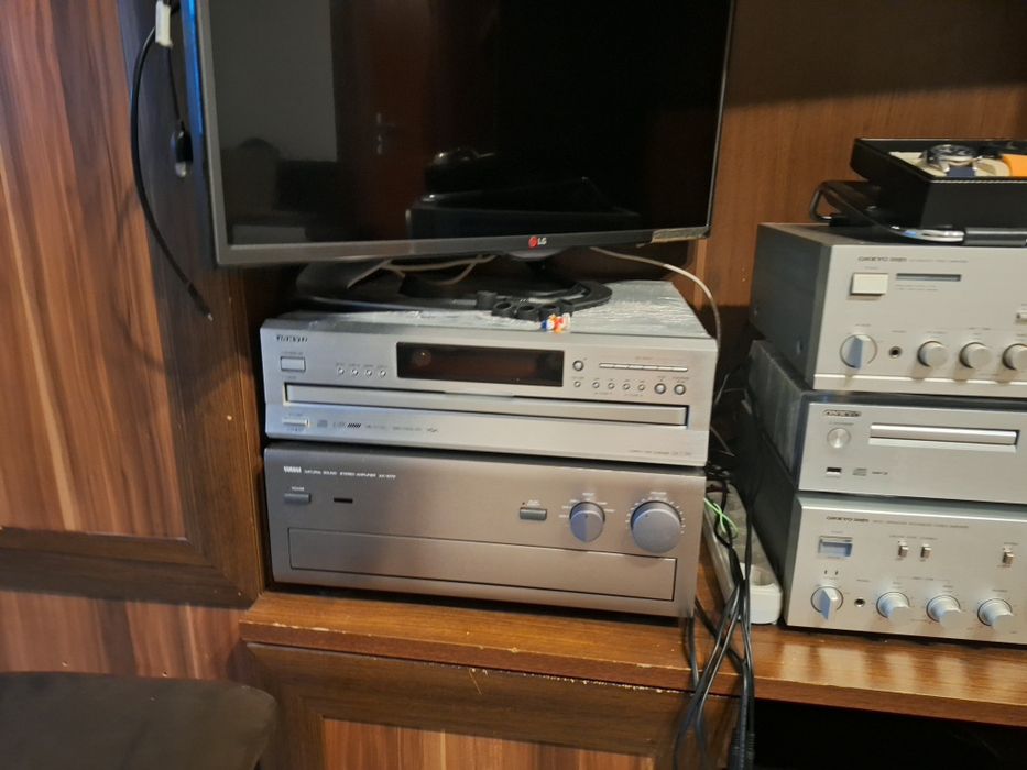 Amplificator Yamaha ax1070 si Onkyo Integra A8450 k noi