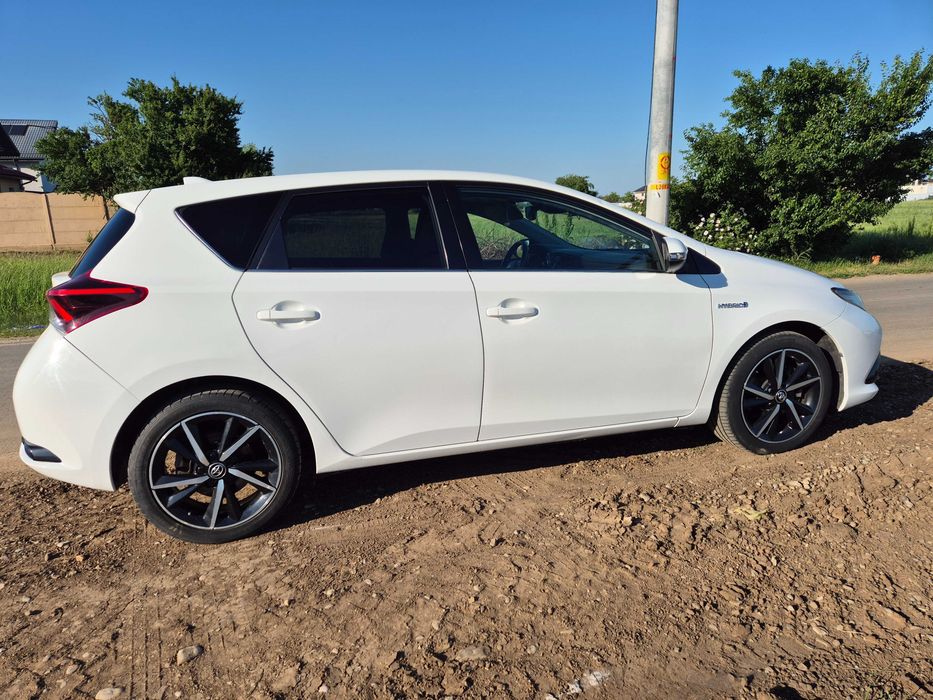 Vanzare  Toyota AURIS