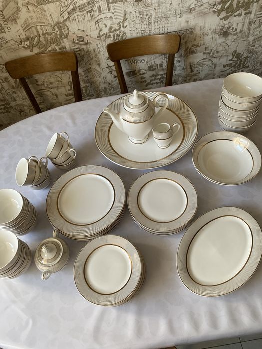 Продам посуду сервиз