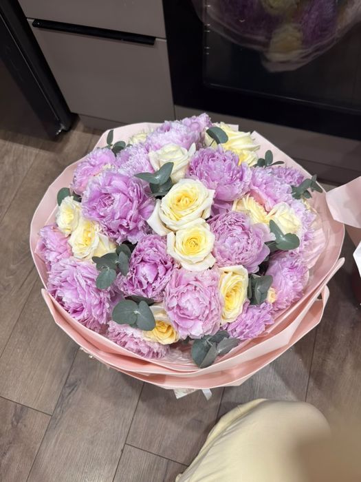 Продам букет с пионами от ROMANTIC