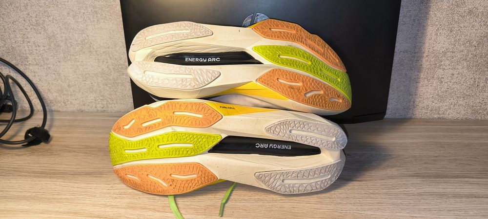 Кроссовки New balance