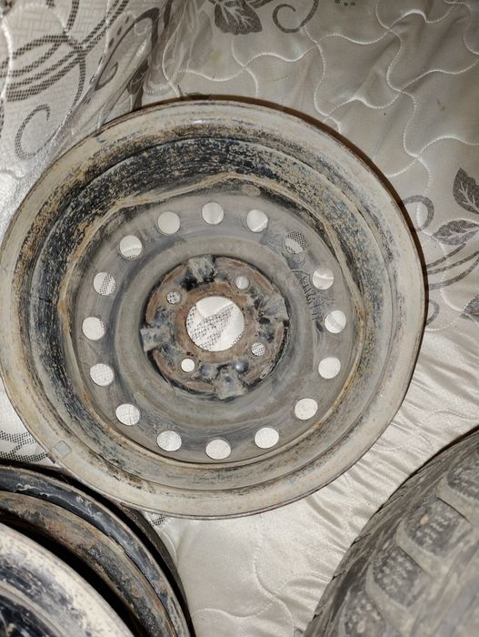 Продам диски            .