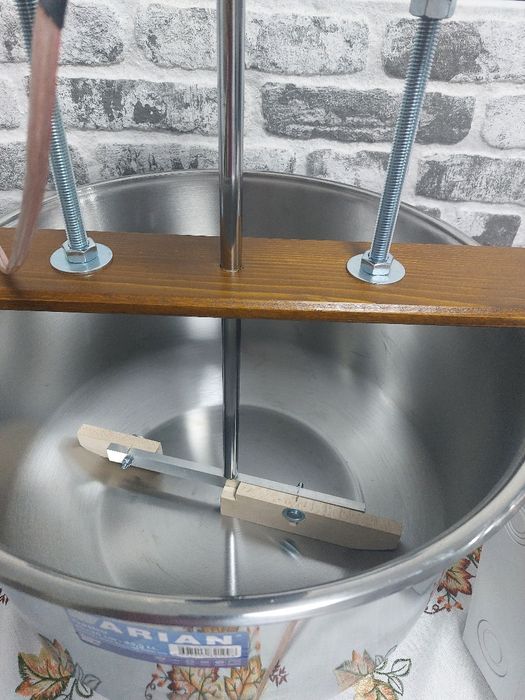 Amestecator automat cu oala de inox pentru gemuri,  zacusca, bulion