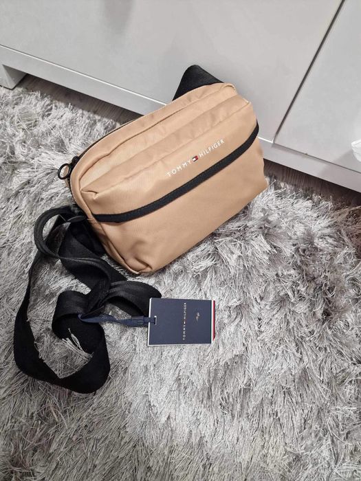 Borseta Tommy Hilfiger