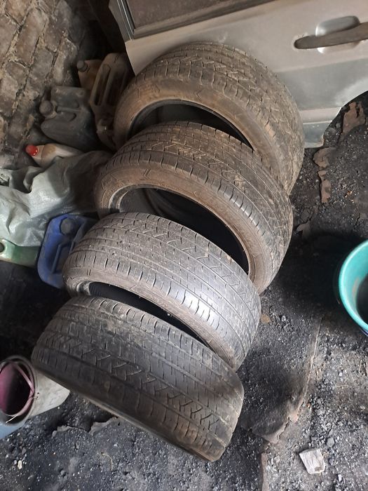 Продам шины 18 размер
