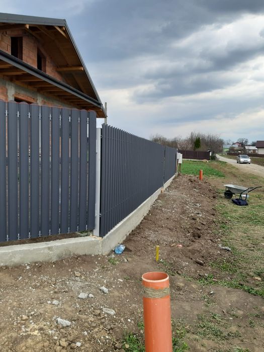 Garduri din panou stil jaluzea, șipcă metalica, tabla, BCA și plasa