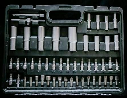 Продам набор инструмент