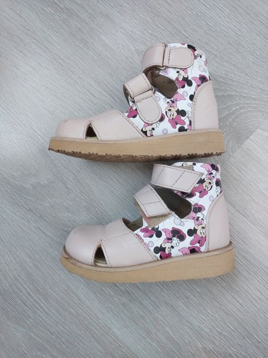 Pantofi fetita Minnie marime 23