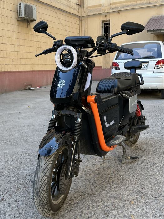 Skuter u2 bodo b/u srochno