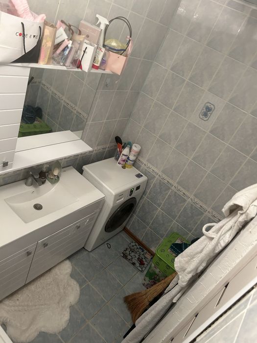 Продам 2 комн. Квартиру на 1 этаже