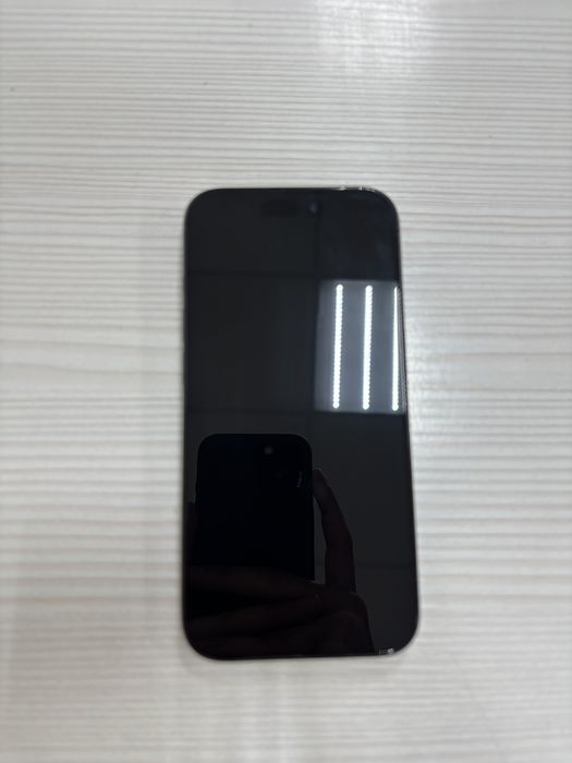 Продам Iphone 15pro