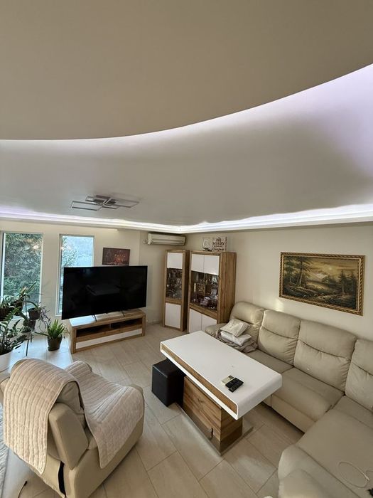 Продава се Къща в София, Орландовци - 495 кв.м за 1010 €/кв.м - Снимка #1