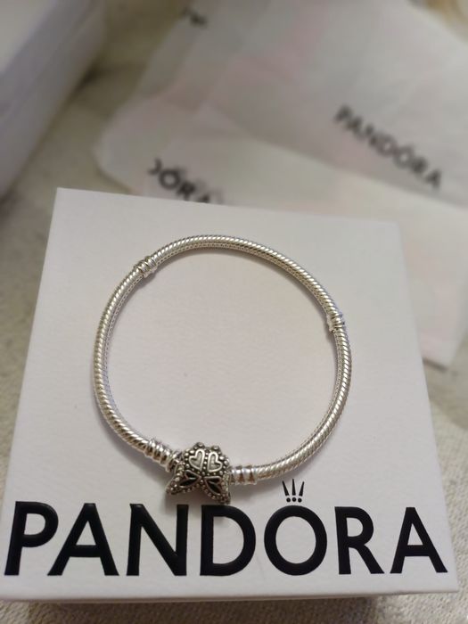 vind bratara Pandora