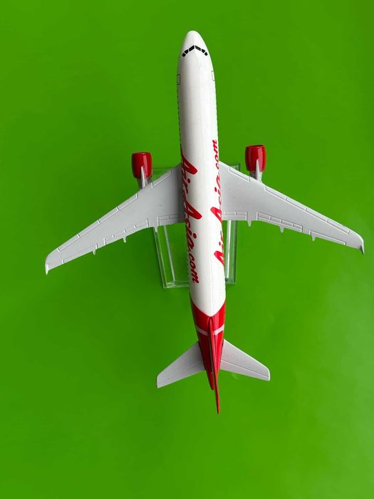 Изцяло метален модел на Airbus A320 Air-Asia Livery