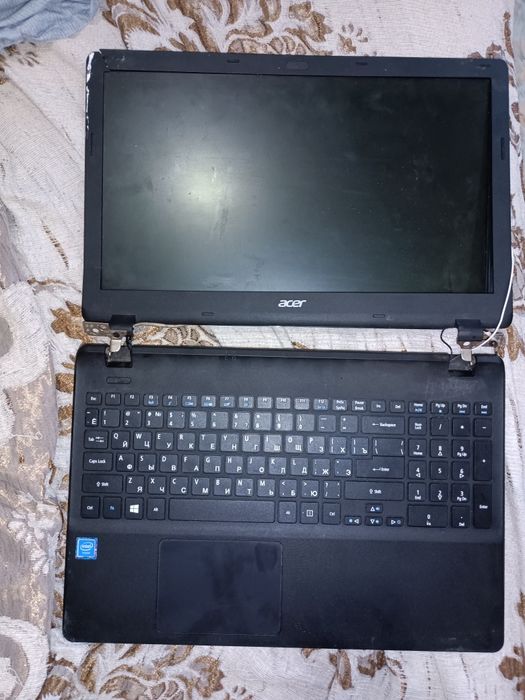 Продам ноутбук на запчасти (acer)
