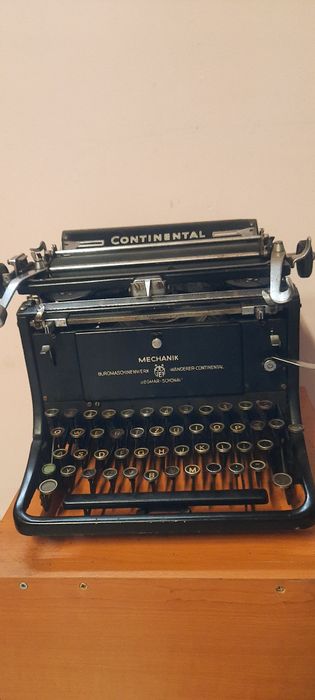 Mașină de scris Continental  1930