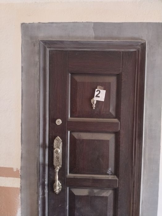 Янгиюль. 2ком 1этаж 2этажка.ул Беруни дом 2 кв 3. ЯНГИЮЛЬ. Евроремонт