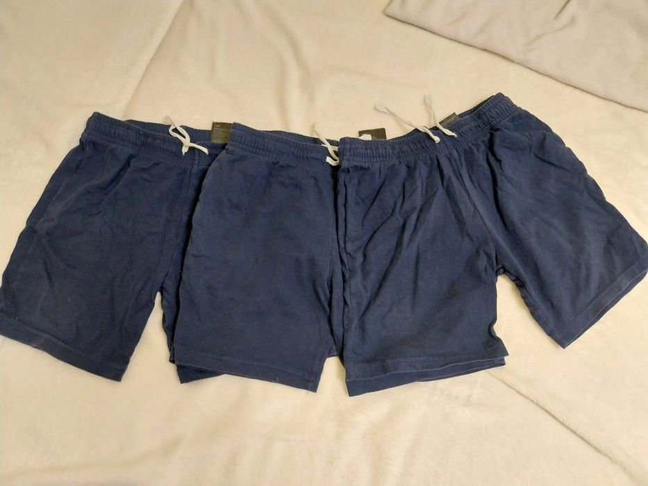 Set 3 pantaloni scurti H&M marimea 122