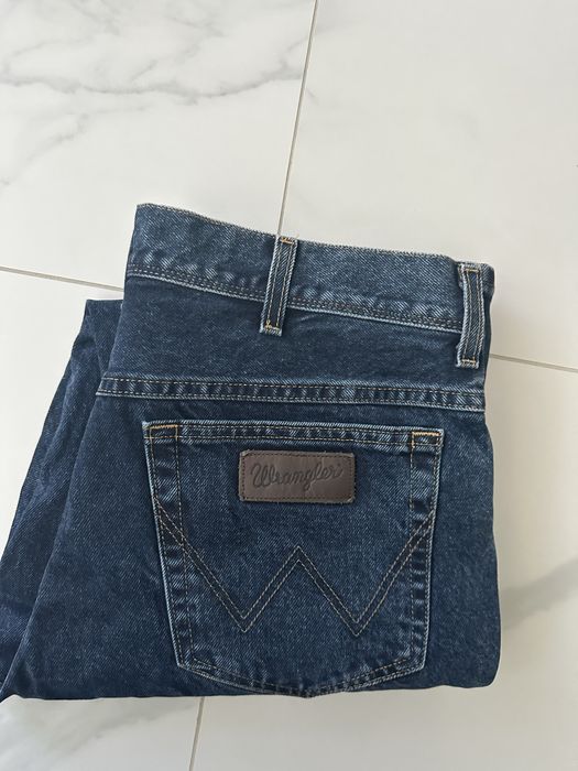 Оригинални мъжки дънки Wrangler най-търсеният размер 36
