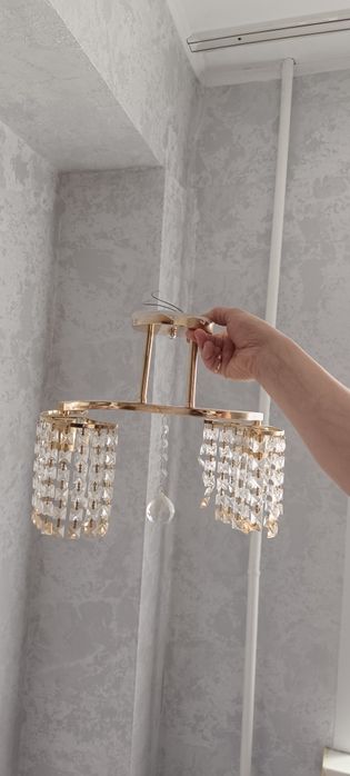 Продам люстры б/у