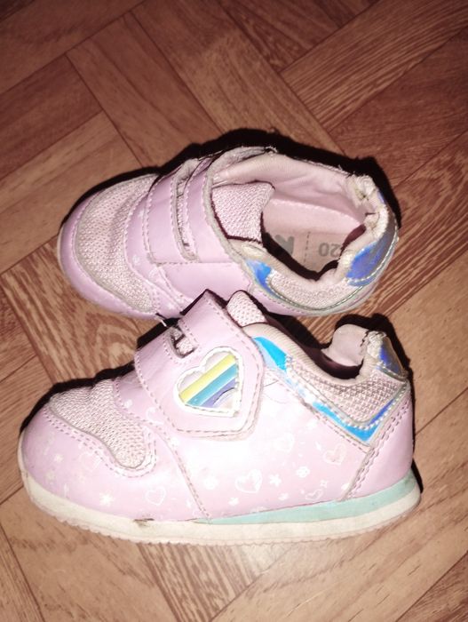 Детские кросовки на девочку