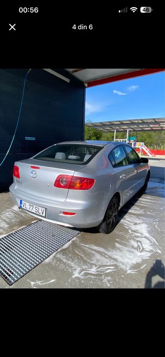 Mazda 3 berlină
