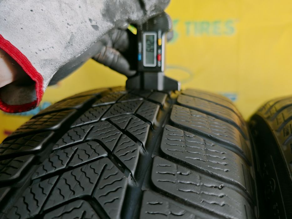 225/50R18 Pirelli run flat steluță