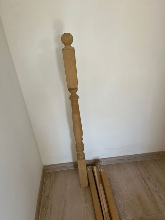 Balustradă scări din lemn de stejar
