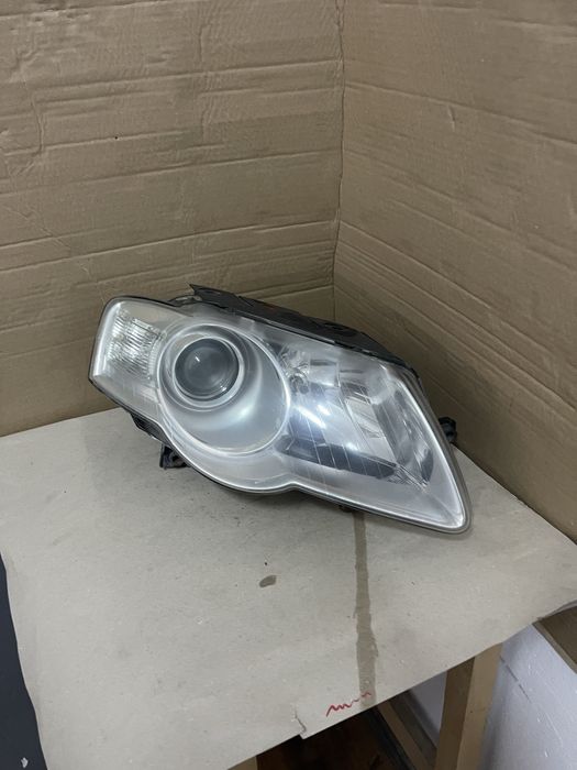 Far dreapta Vw Passat B6 cod 3C0941006AD Europa an 2004-2010