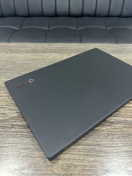 мощный 8-ядерный i5 ультрабук Lenovo ThinkPad X1 Carbon Gen 8