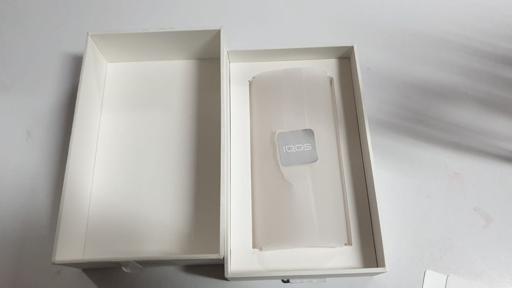 Cutii telefoane,casti, Iqos 2.4 si 2.4+