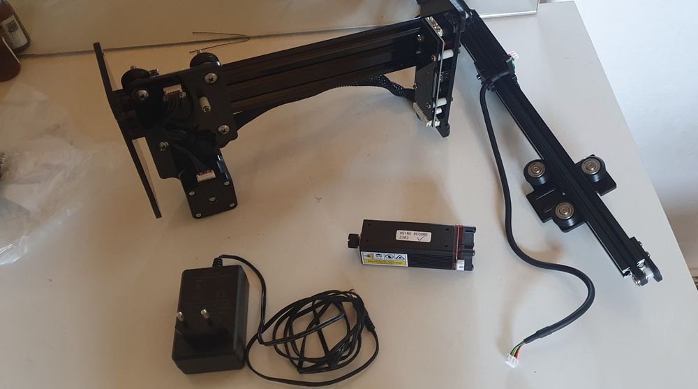 Yogichga gul tushiradigan printer