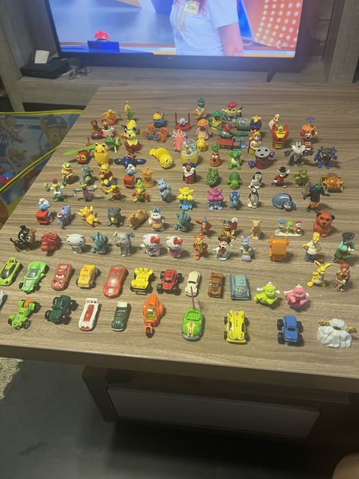 Играчки от шоколадови яйца 105 бр