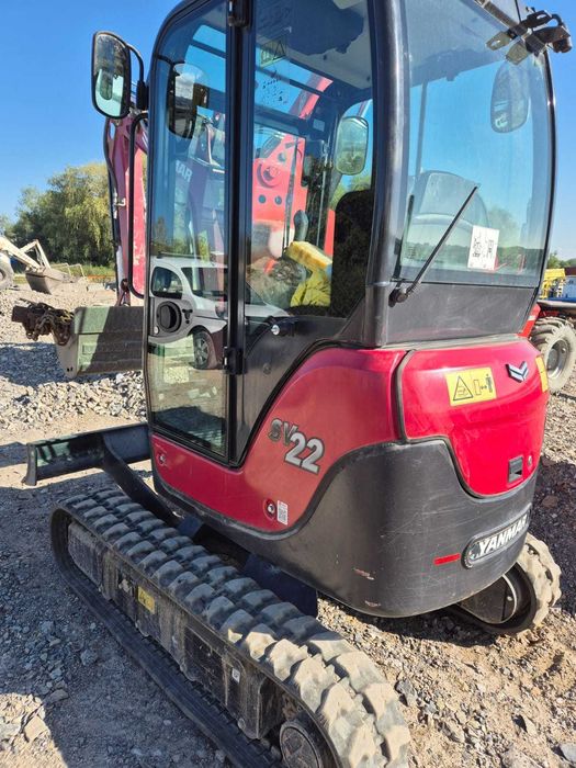 Inchiriere miniexcavator