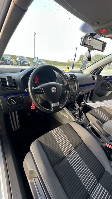 Vand golf 5 in stare perfecta de functionare