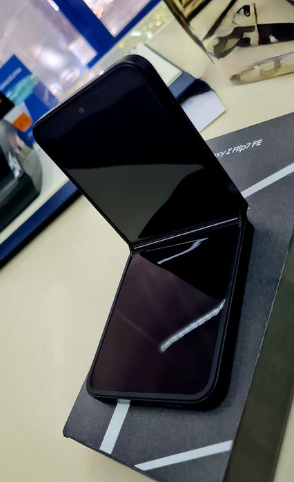 Samsung Flip 7, FE