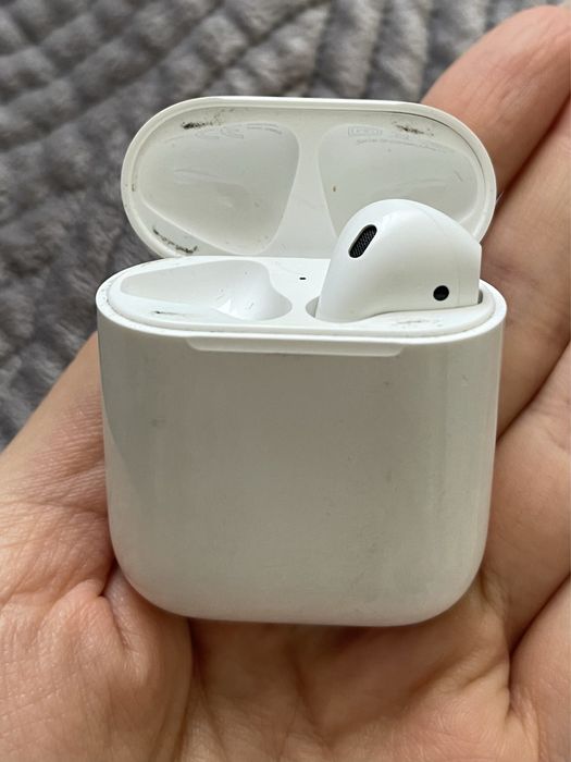 Чехол для найшников на iPhone оригинал(без наушников)