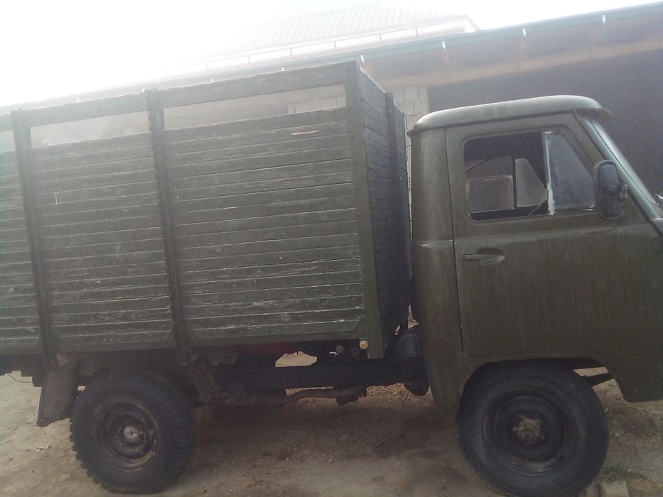 Uazik 1990 yili 35mln kami bor